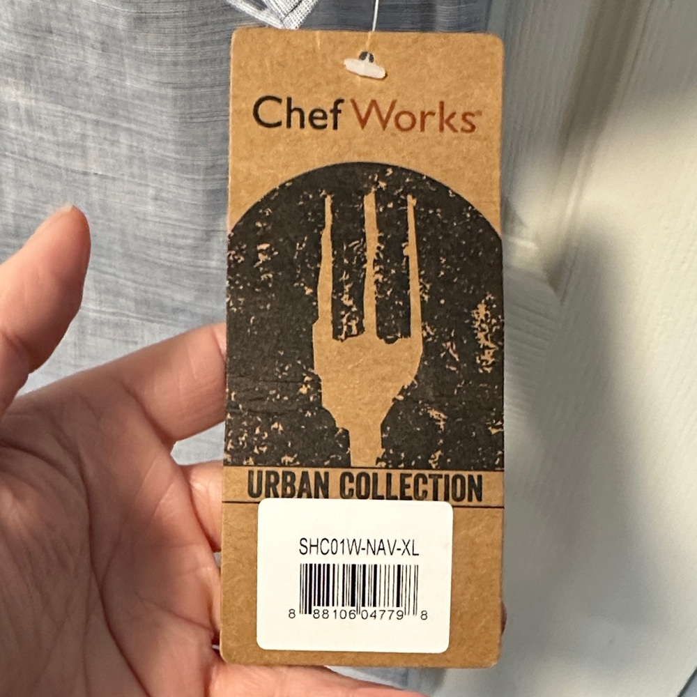 Urban Collection by Chef Works Light Blue Button Down Short Sleeve Shirt NWT - Picture 2 of 5